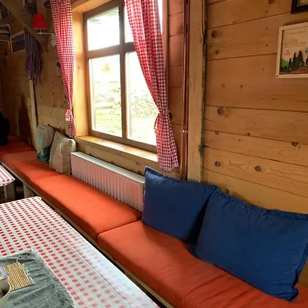 Hostel Planinarski Dom 